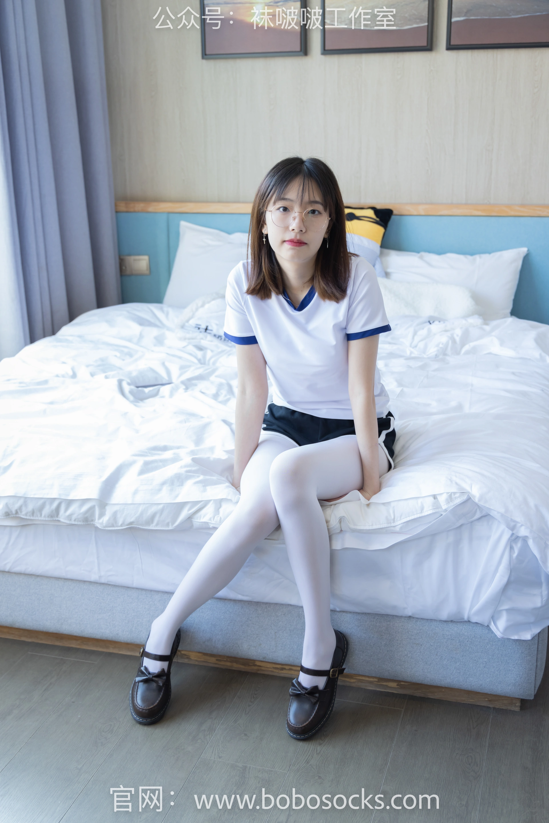 [BoBoSocks袜啵啵]NO.108 小甜豆-皮鞋、厚白丝、踩奶油蛋糕剧情 2